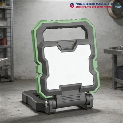 1000 lumenes munkalámpa