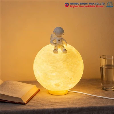 Stúdió asztali lámpák